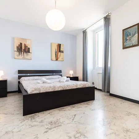 Apartamento Bluehouse Acquario 3 Minuti A Piedi Génova